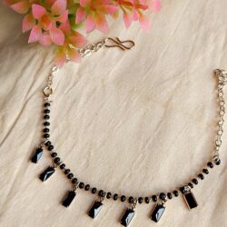 Hand Mangalsutra