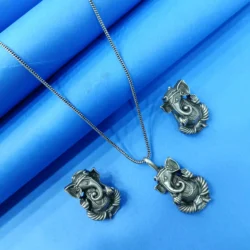 Chain Pendant